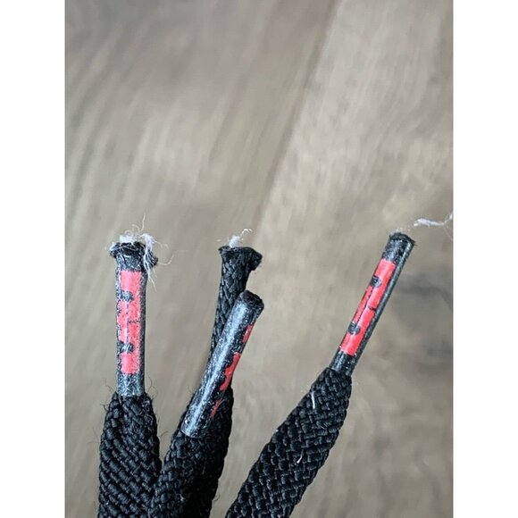 Nike Boys Lebron Size 5.5 - 17 Sneaker Athletic Black Red Pull Tab Logo Lace Up - Picture 10 of 10